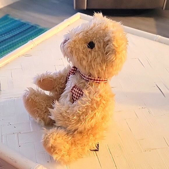 Russ Hucklebeary True Heart Bear Retired 7" Tall Sitting Tan with Maroon Heart - Picture 3 of 7